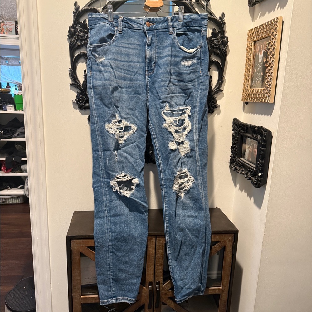 American Eagle Ripped Distressed Curvy Hi-Rise Jegging Size 12